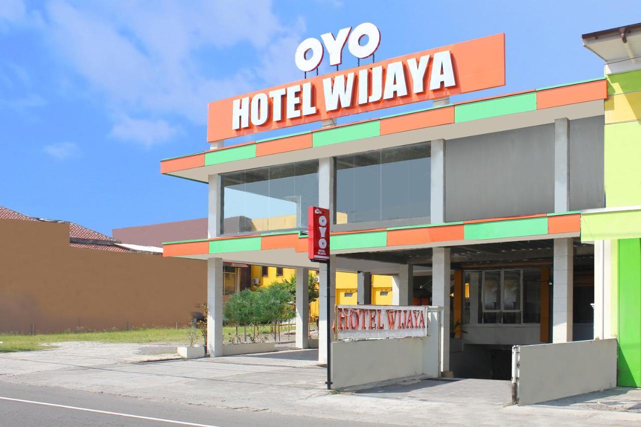 Oyo 586 Hotel Wijaya Kalasan Exterior foto